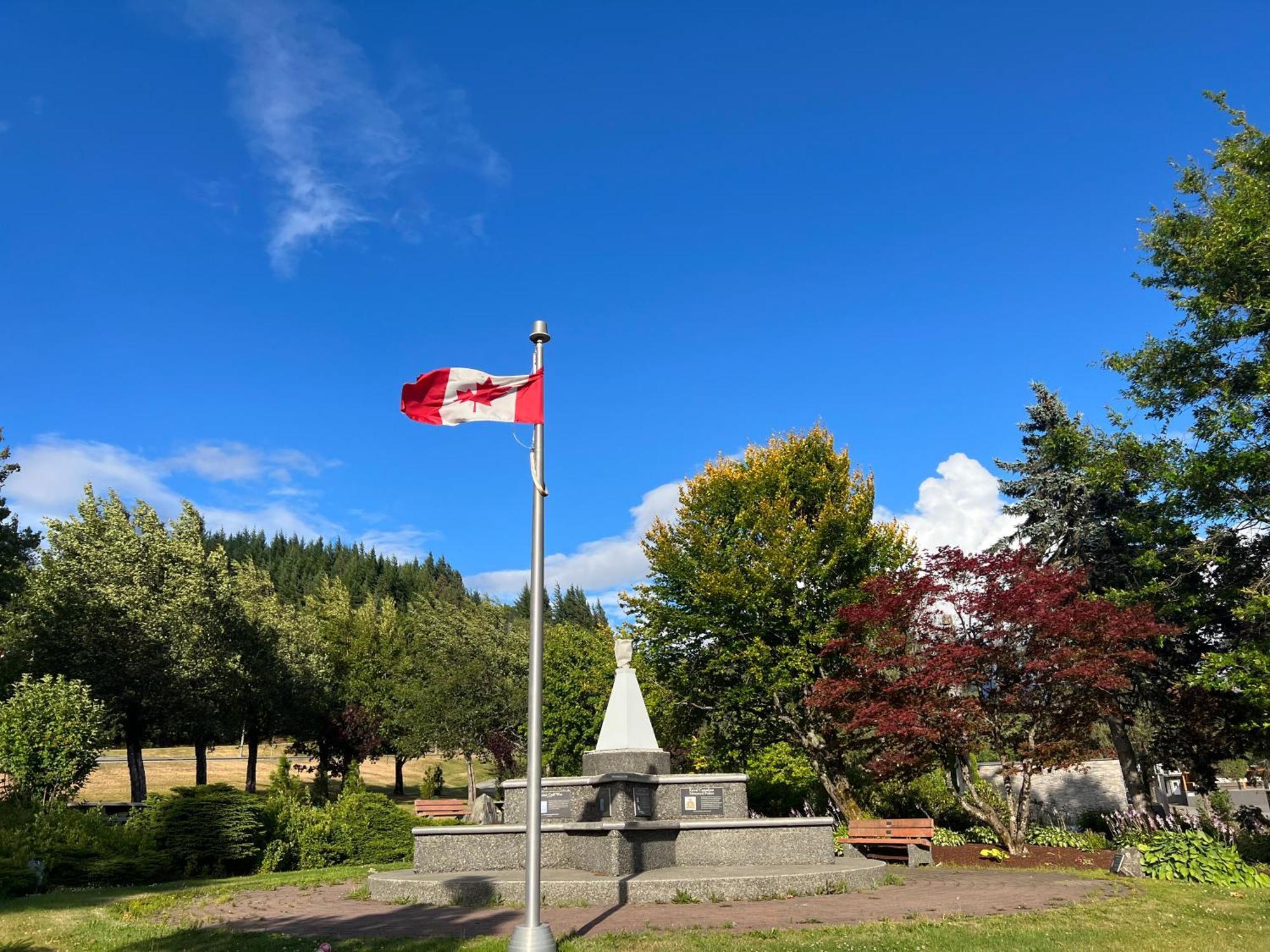 Chalet Inn Kitimat Экстерьер фото